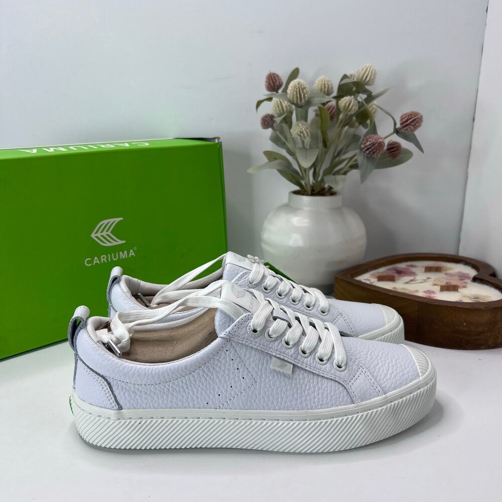 Cariuma OCA Low Casual Leather Sneaker White Women's 8.5 NWB